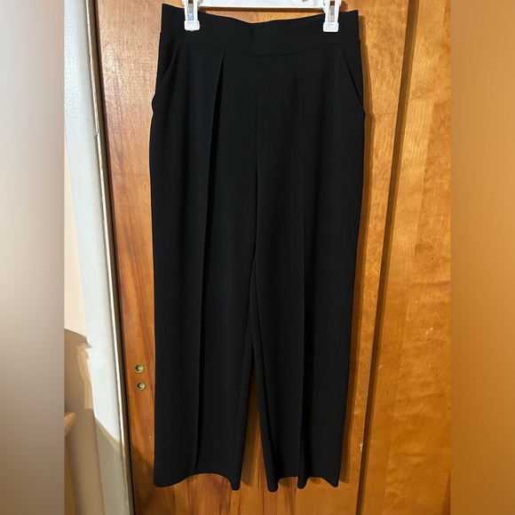 Stretchy H&M Trouser - Picture 3 of 3